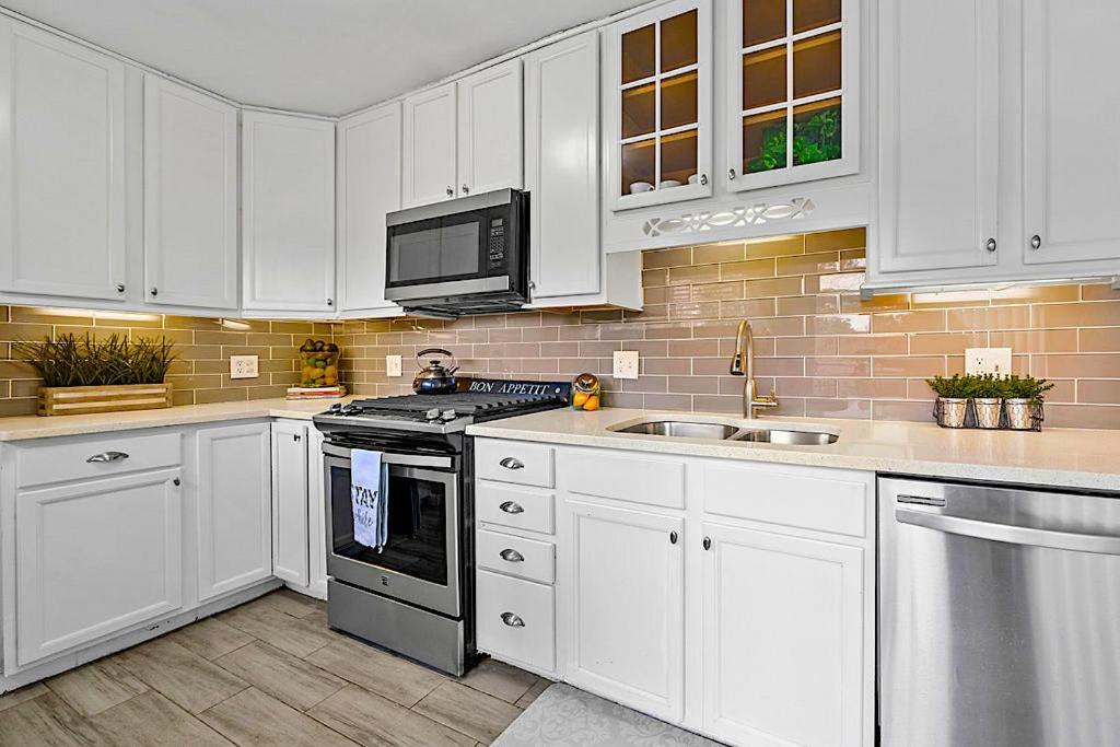 Goodkarma Rentals Refreshed Smyrna Home Near Battery Atl Half Mile To Interstate 애틀랜타 외부 사진
