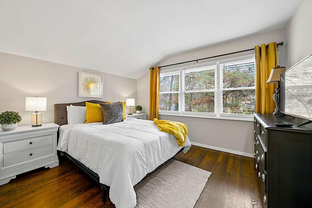 Goodkarma Rentals Refreshed Smyrna Home Near Battery Atl Half Mile To Interstate 애틀랜타 외부 사진